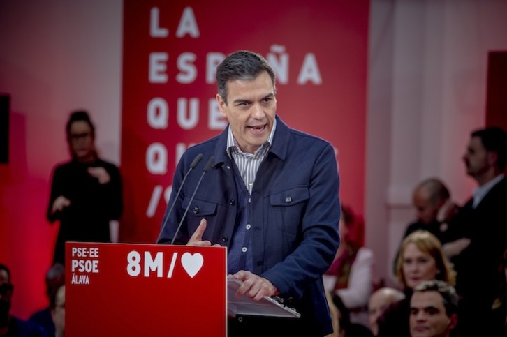 Pedro Sánchez en un mitin de PSOE en Gasteiz, en marzo. [Jaizki FONTANEDA/FOKU]
