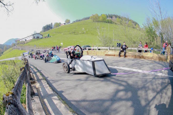 Legazpi ha disfrutado con el descenso de las míticas goitiberas. (KIROLZALE)