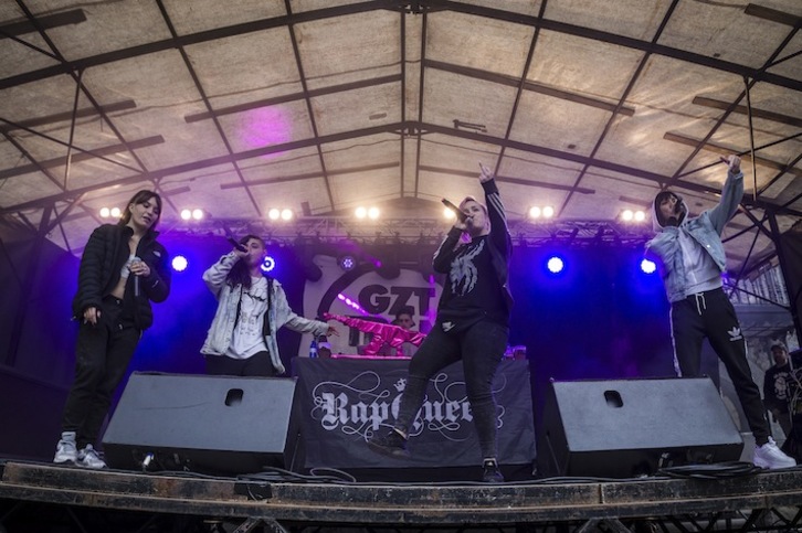  Ira taldearen kontzertua izan da arratsaldeko gozagarrietako bat. [Aritz LOIOLA/FOKU]