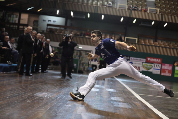 Irribarriak lan asko egin behar izan du partida irabazteko (Endika PORTILLO/FOKU)