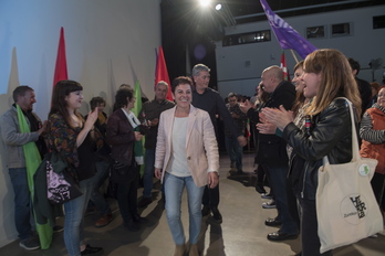 Mertxe Aizpurua, EH Bilduko hautagaia Donostiako ekitaldira iristen. Juan Carlos RUIZ / FOKU