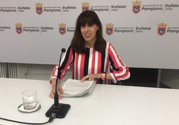 Maite Esporrín, en una comparecencia ante los medios. (PSN)