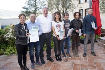 Amaia Izko, Joxe Abaurrea, Joseba Asiron, Maider Beloku, Amaiur Feliú, Marian Aldaia y Endika Alonso. (Iñigo URIZ/FOKU)