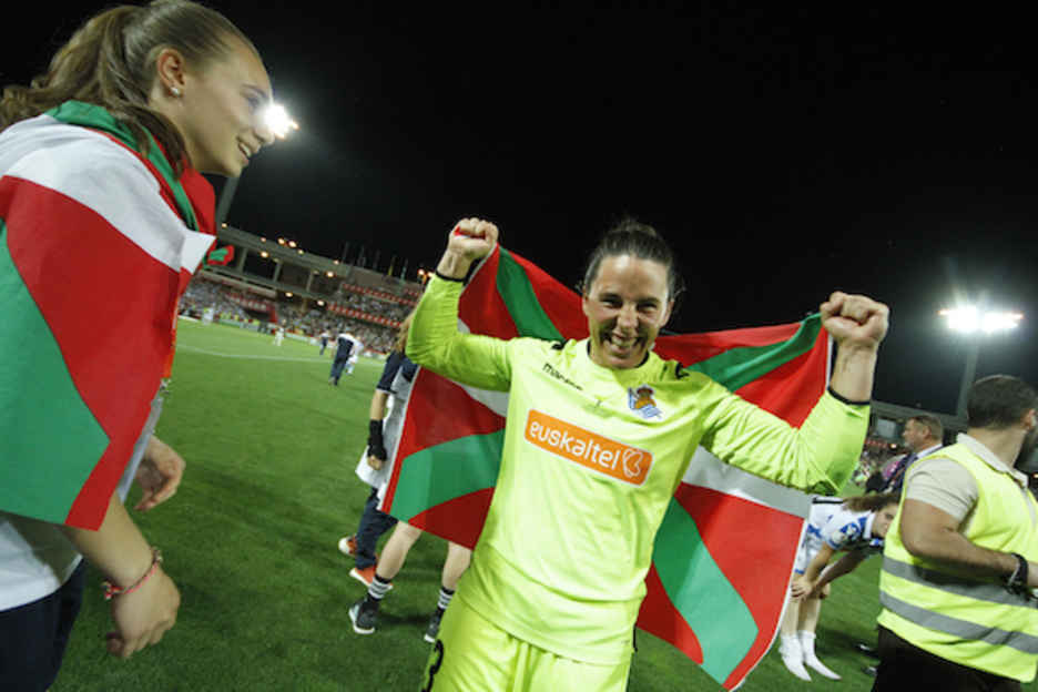 Ikurrinak, presente ospakizunetan. (LA OTRA FOTO)