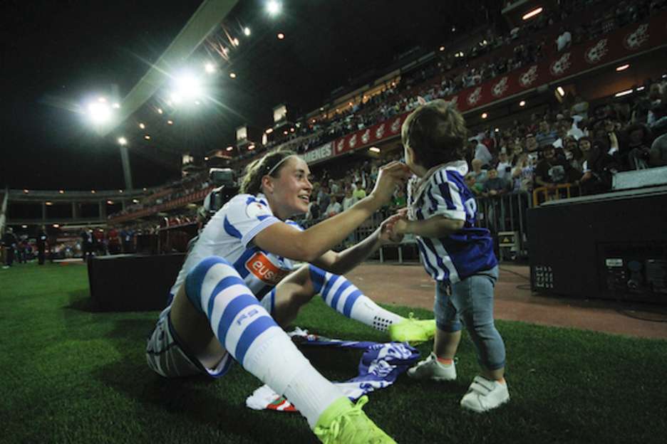 Txikienek ere disfrutatu dute garaipenaz. (LA OTRA FOTO)