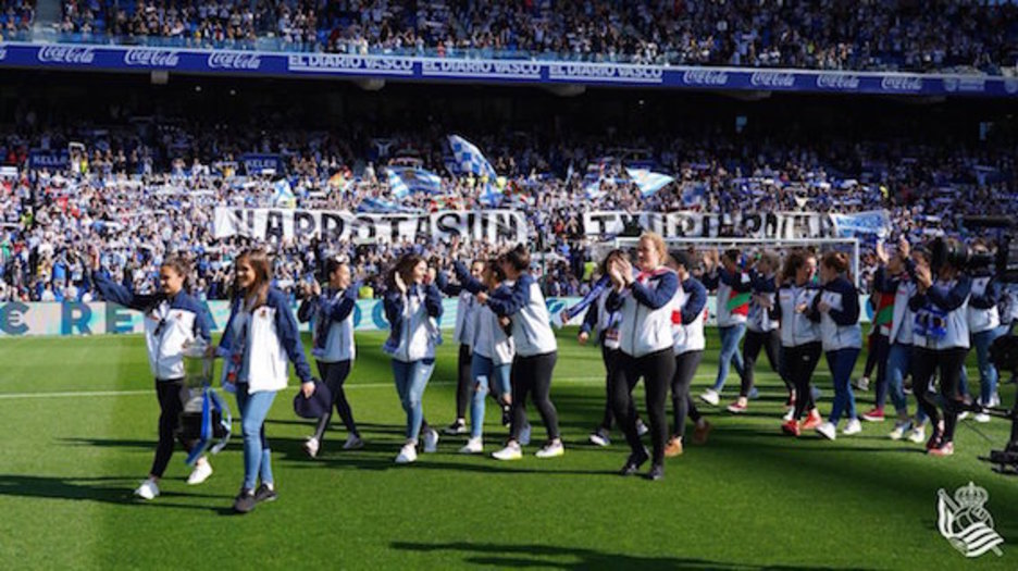 Las campeonas han contado con el apoyo de la afición. (@RealSociedad) Las campeonas han contado con el apoyo de la afición. (@RealSociedad)