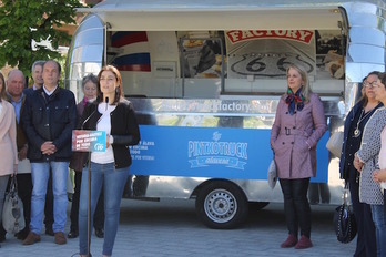 Comerón en la presentación de la «pintxotruck alavesa». (PP)