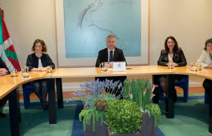 Urkullu ha recibido en Lehendakaritza a representantes de la asociación de comerciantes del Casco Viejo. (@zazpikaleak)