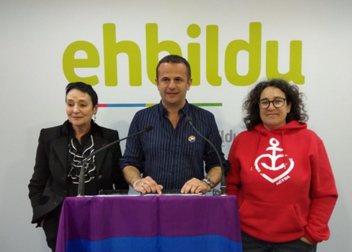 Jone Goirizelaia, Bruno Zubizarreta y Natalia Gardeazabal. (@EHBilduBilbo)