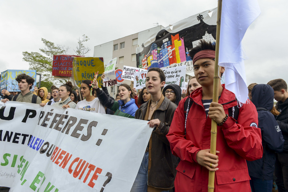 Des lycéens issus d'établissements de tout le territoire se sont donné rendez-vous à Bayonne ce 24 mai. © Guillaume FAUVEAU