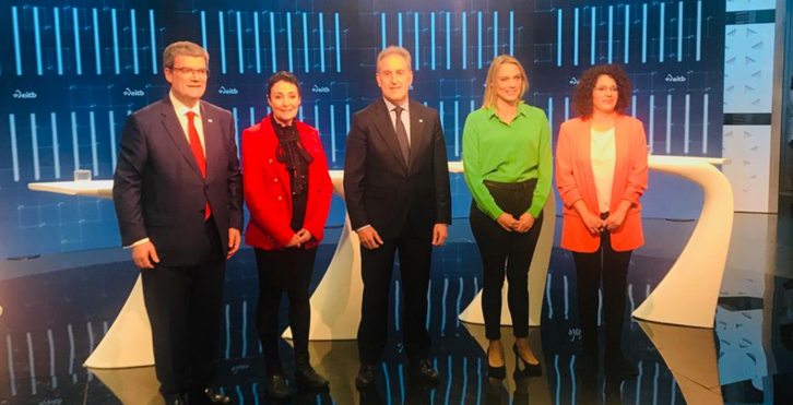 Cinco de los candidatos a la alcaldía de Bilbo en el debate en ETB2. (@PSEBilbao)