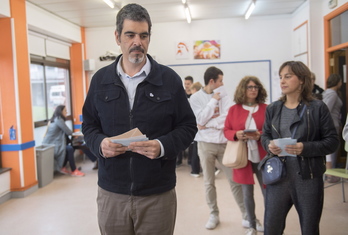 Eneko Goia bozka ematera joan den unean. (Gorka RUBIO / FOKU)