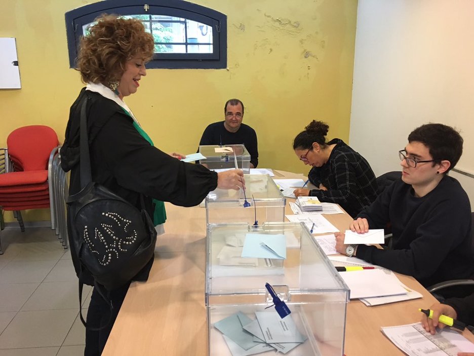 Junkal Mintegia botoa ematen 190527