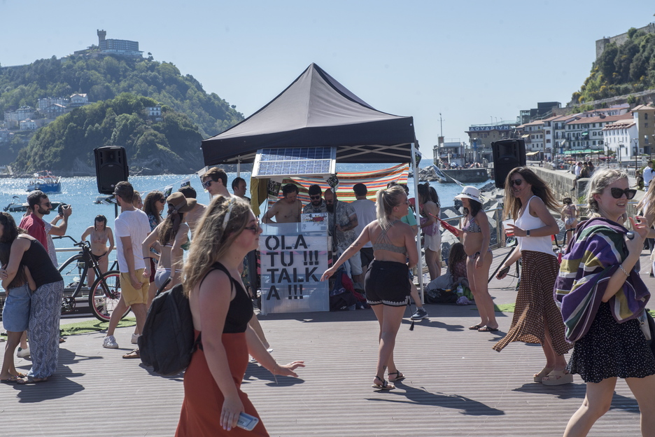 Tenperatura altuekin abiatu da jaialdia. (Gorka RUBIO | FOKU)