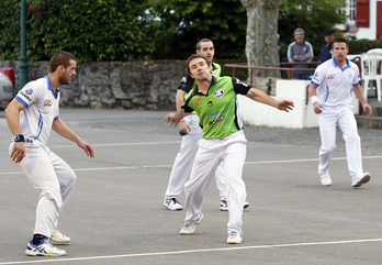 Bonetbelche et Oxarango joueront cette fois-ci contre les joueurs d'Atzarri. © Bob EDME