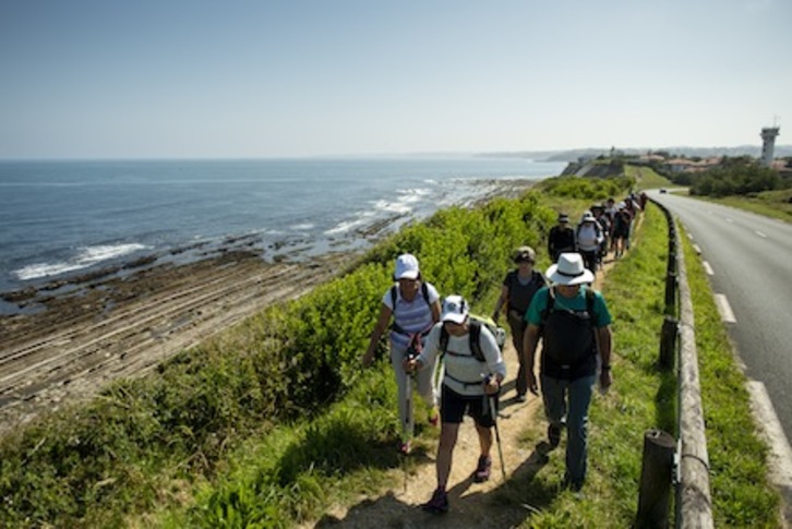 Los participantes del curso de verano en Zokoa. (Guillaume FAUVEAU)