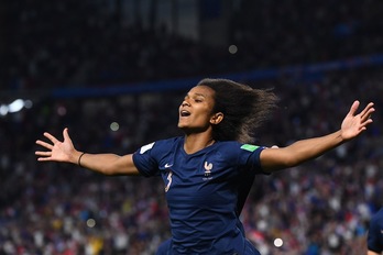 Renard ha sentenciado el partido de penalti, aunque fuera en la segunda intentona. Franck FIFE/AFP PHOTO