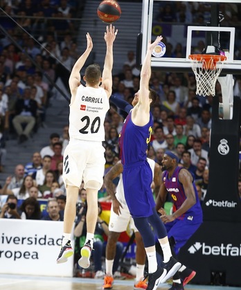 La inquebrantable fe de Jaycee Carroll en su talento de tirador ha dado la vuelta al partido en favor del Real Madrid. (E. COBOS / ACB PHOTO)