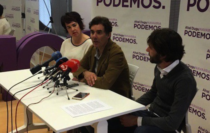Responsables de Podemos en Nafarroa, en su comparecencia ante los medios. (PODEMOS)