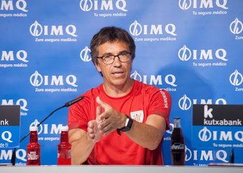 Josean Lekue, en la comparecencia de hoy. (@AthleticClub)