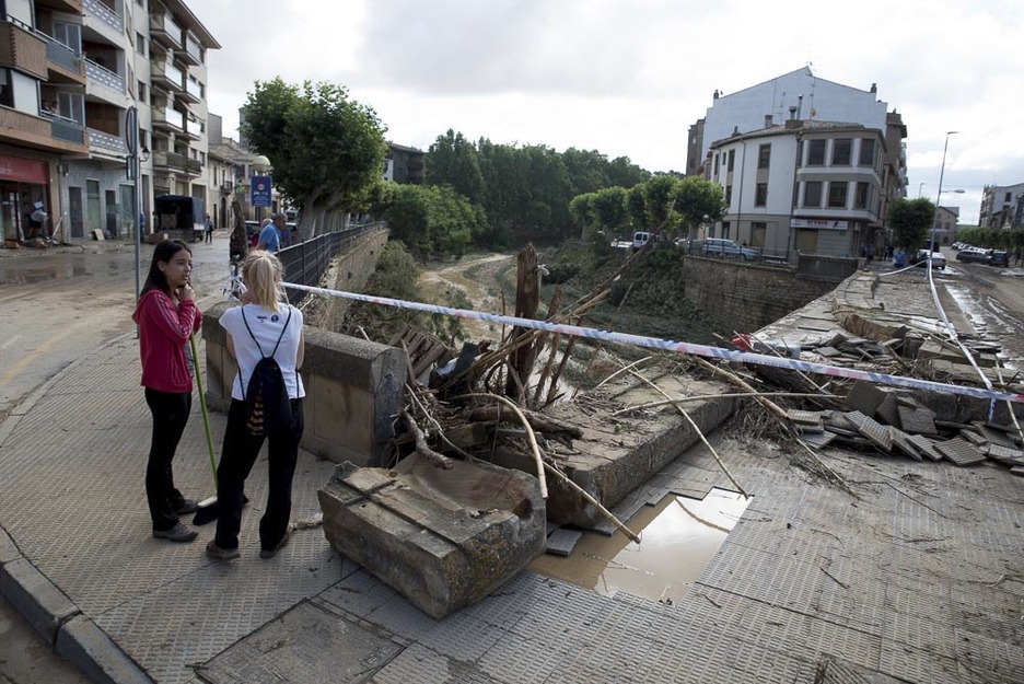 Las fuertes lluvias caídas desde primeras horas de la tarde de ayer han causado importantes daños materiales. (Iñigo Uriz/ Foku)