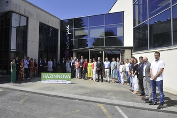 Participantes en la presentación del nuevo servicio Hazinnova.