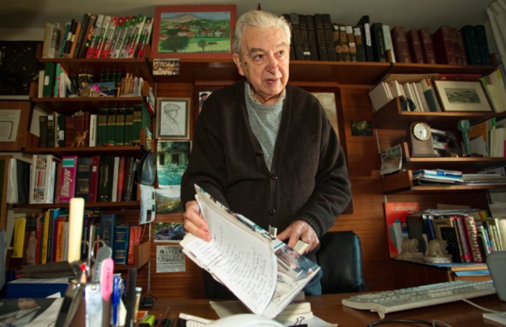 Txillardegiren inguruko artikulua da ale honetako testu nagusia. (Jon URBE / FOKU)