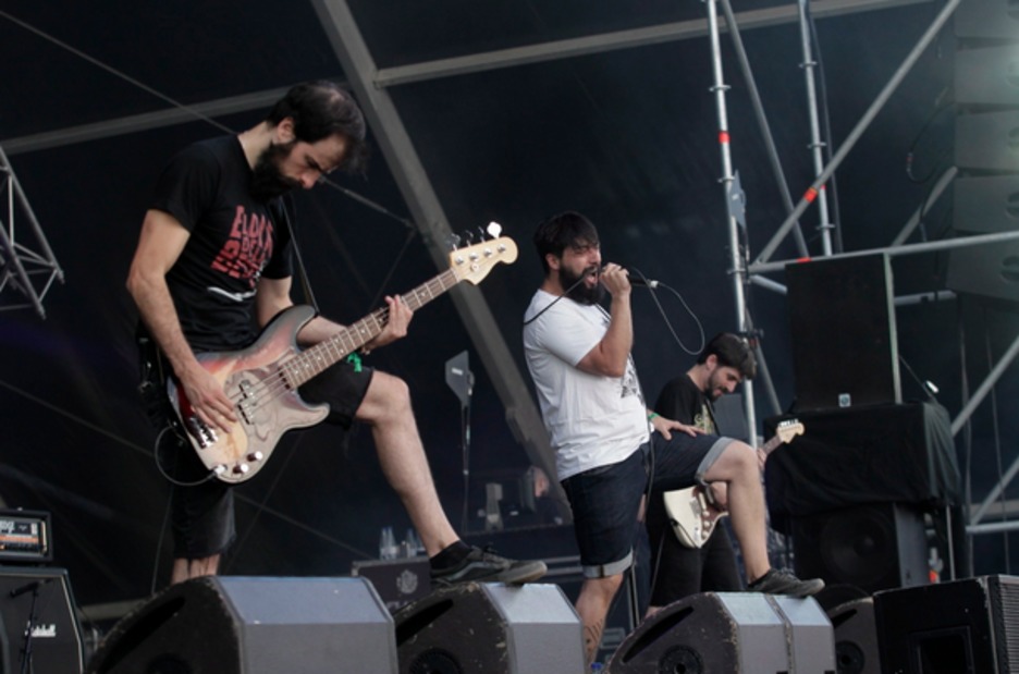 Ahotseneako eszenatokitik pasatu den taldeetako bat. (Aritz LOIOLA / FOKU) Ahotseneako eszenatokitik pasatu den taldeetako bat. (Aritz LOIOLA / FOKU)