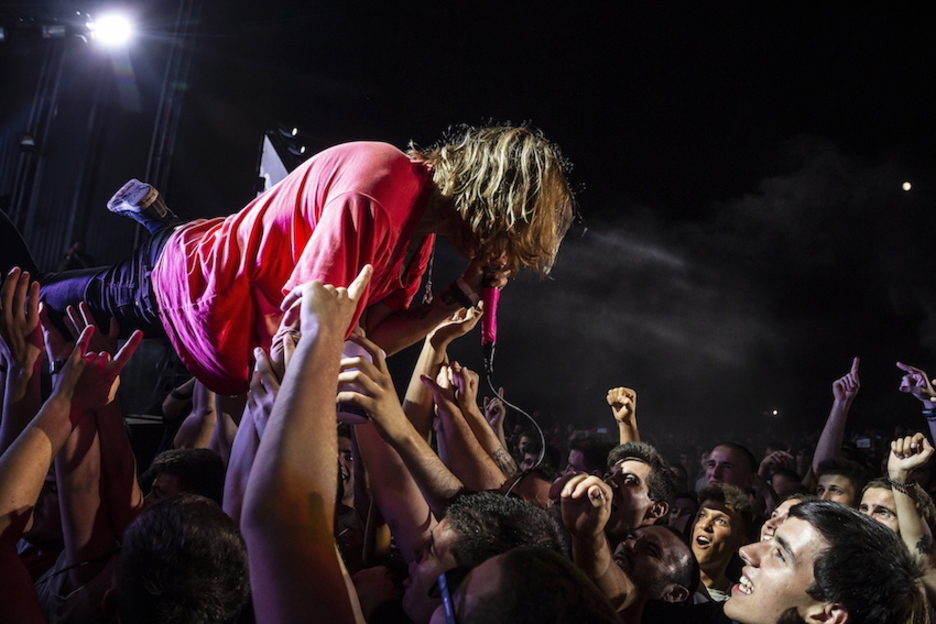 Matxet publikoaren gainera. (Aritz LOIOLA/FOKU) Matxet publikoaren gainera. (Aritz LOIOLA/FOKU)