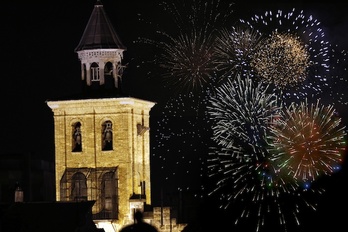 Fuegos artificiales en los sanfermines. (Lander ARROYABE/FOKU).