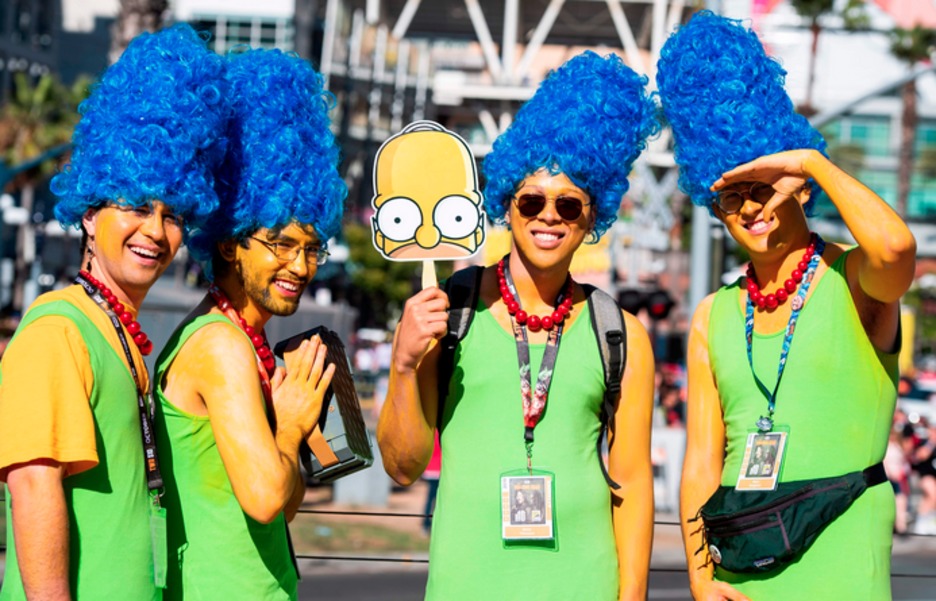Cuatro Marge Simpsons. (Robyn BECK / AFP)