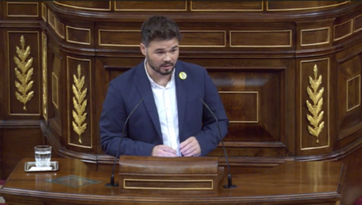 El debate de investidura se ha reanudado este martes con la intervención del portavoz de ERC, Gabriel Rufián. (@Esquerra_ERC)
