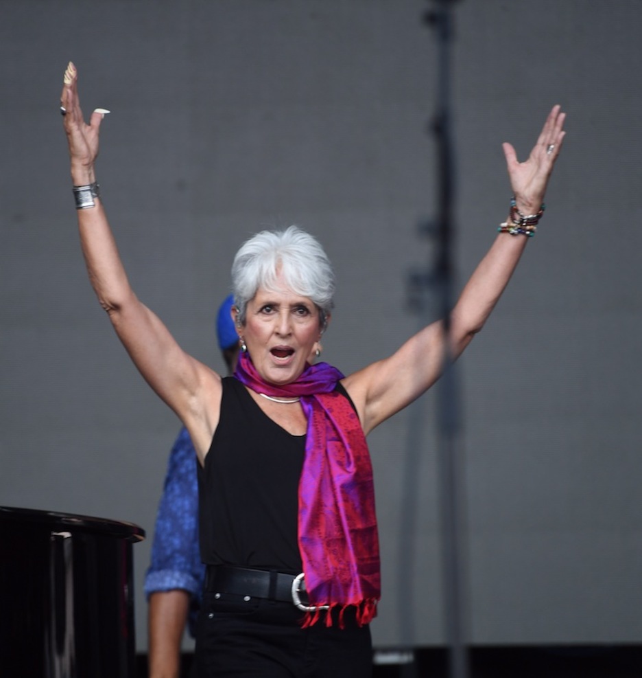 Donostiako Jazzaldia Joan Baez eta Jamie Cullumek ireki zuten.