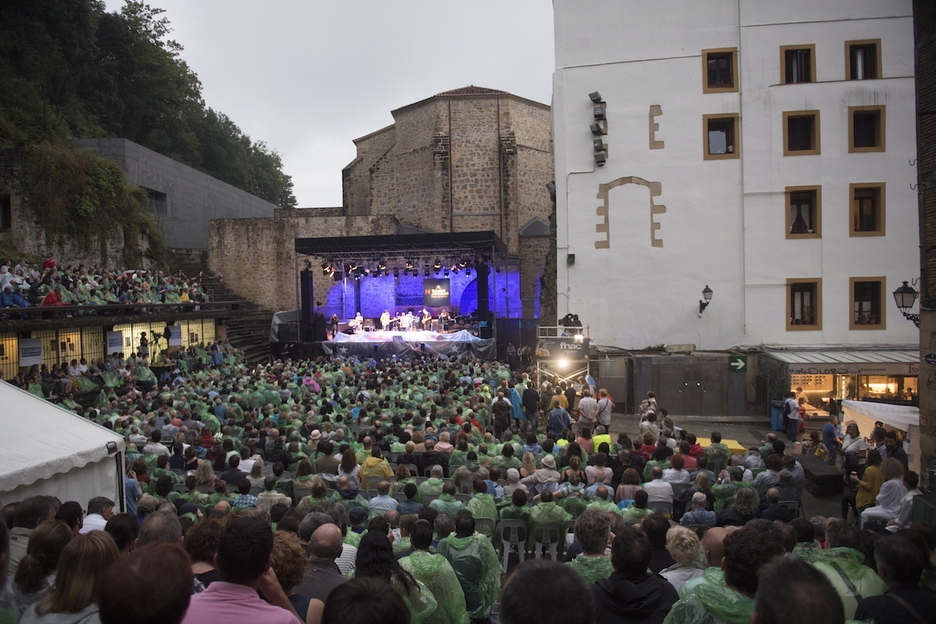 Jendetza kalean. (Gorka RUBIO / FOKU)