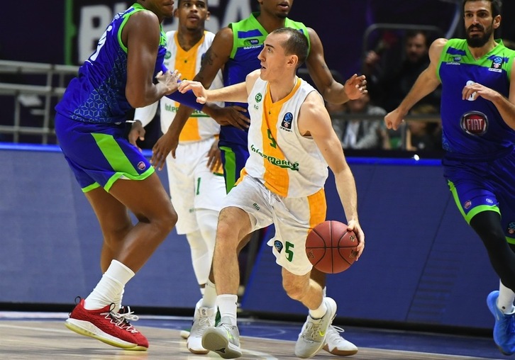 Jonathan Rouselle, jugando un partido de la pasada Eurocup con el Limoges. (EUROCUPBASKETBALL.COM)
