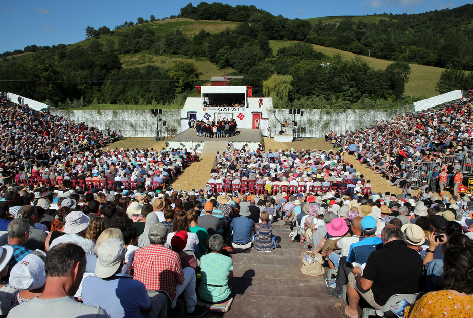 Des milliers de spectateurs ont assisté à la pastorale ce 28 juillet à Pagolle. © Bob Edme