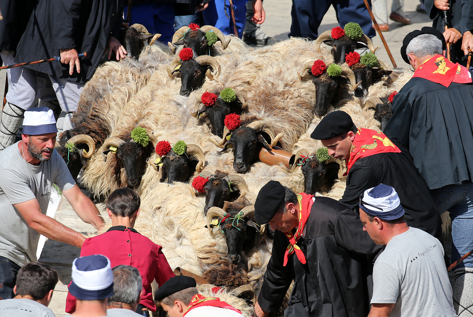 Les habitants de Pagolle ont passé des mois à répéter. © Bob Edme