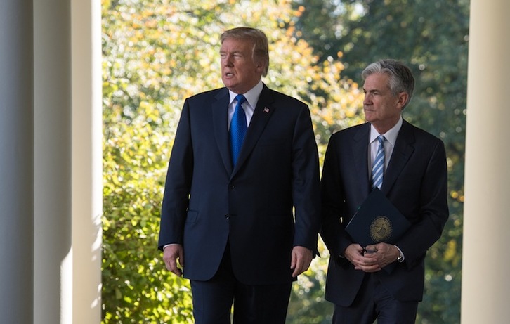 Trump y Powell en la Casa Blanca, en noviembre de 2017. (Nicholas KAMM | AFP)