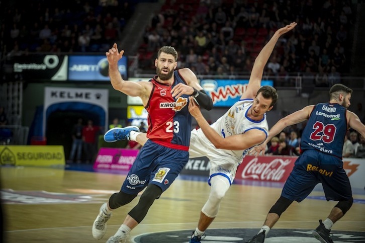 Shengelia, en un partido de la pasada temporada (Jaizki FONTANEDA / FOKU)