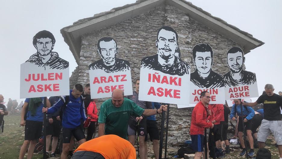 11:30ak aldera iritsi de tropela Beriaingo gailurrera. (NAIZ)
