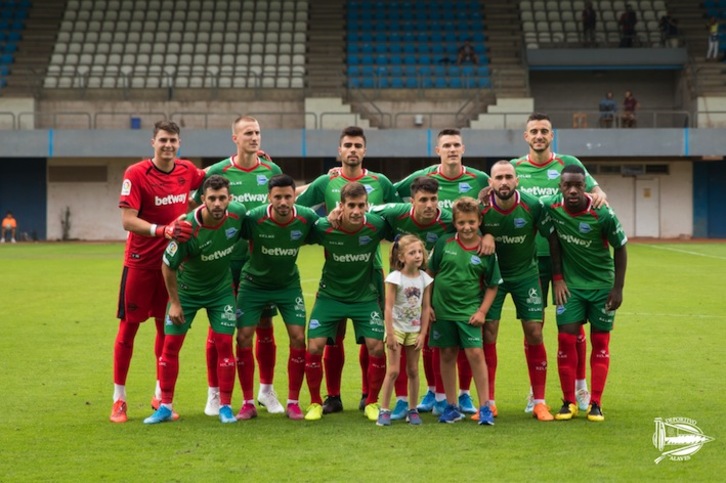 Once del Alavés que se ha enfrentado al Oviedo (DEPORTIVO ALAVÉS)