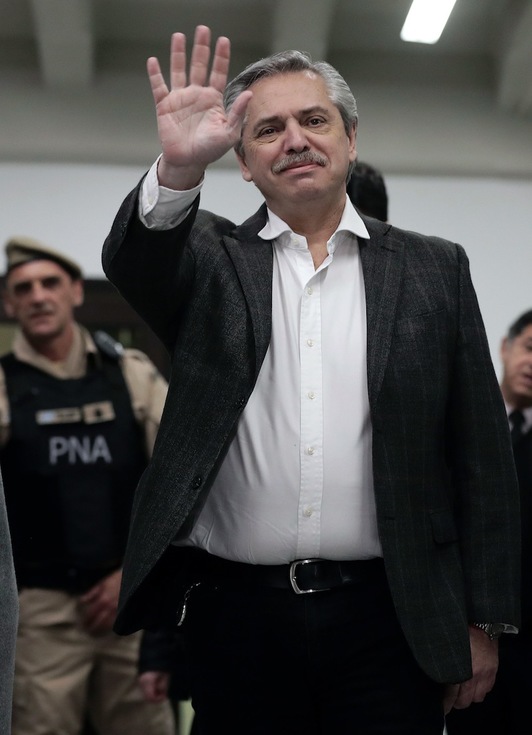 Alberto Fernández, tras su victoria el domingo. (Alejandro PAGNI | AFP)