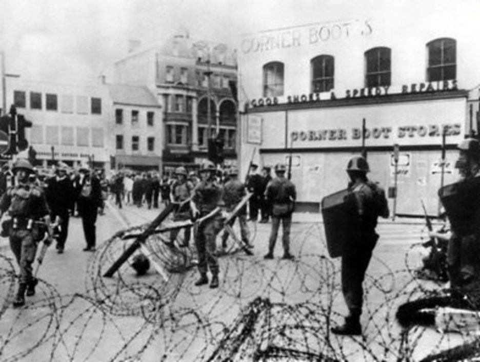 Bogsideko batailak 38 urtez polizia britaniarraren hedapena ekarri zuen 