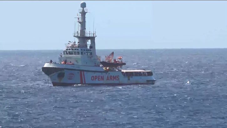 El Open Arms se encuentra ya en aguas italianas. (AFP)