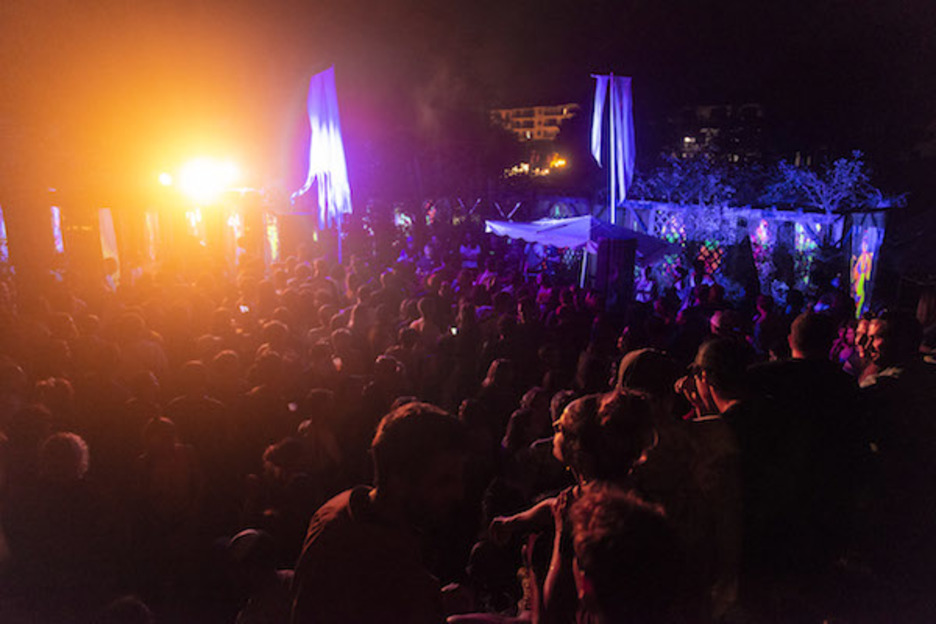 Musique et art contemporain se sont joints au parc Ducontenia de Saint-Jean-de-Luz. ©Guillaume Fauveau