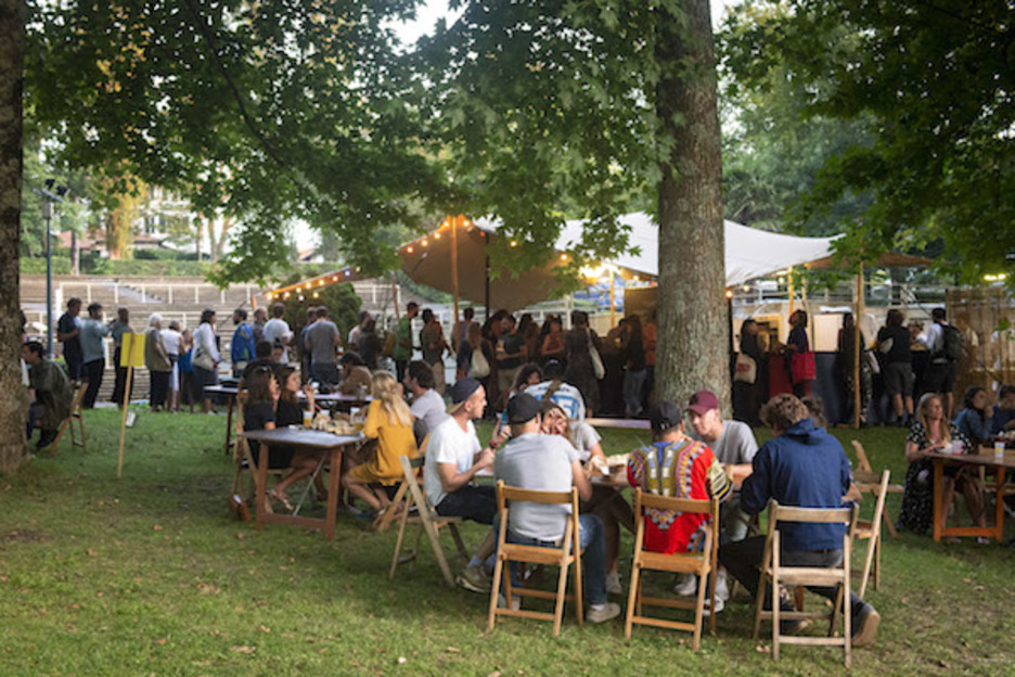 Les performances dynamiques ou statiques d’artistes contemporains étaient au programme durant ces quatre jours. ©Guillaume Fauveau