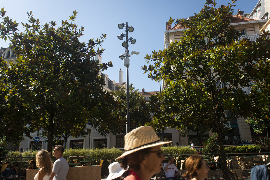 Les biarrots et touristes sont déjà passés au peigne fin dans le centre de la ville. © Guillaume Fauveau