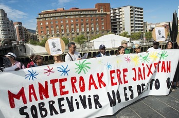 «Manteros» y SOS Racismo, en una comparecencia antes de las fiestas. (Monika DEL VALLE | FOKU)