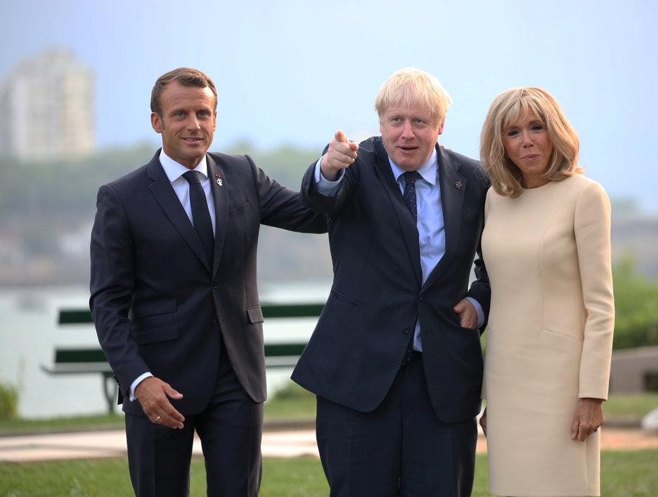 Le premier ministre britannique Boris Johnson avec le couple présidentiel français. © Jean-Daniel CHOPIN/MEDIABASK Le premier ministre britannique Boris Johnson avec le couple présidentiel français. © Jean-Daniel CHOPIN/MEDIABASK