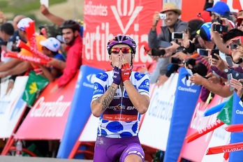 Un incrédulo Ángel Madrazo celebra su inesperado triunfo. (José Jordán / AFP PHOTO)